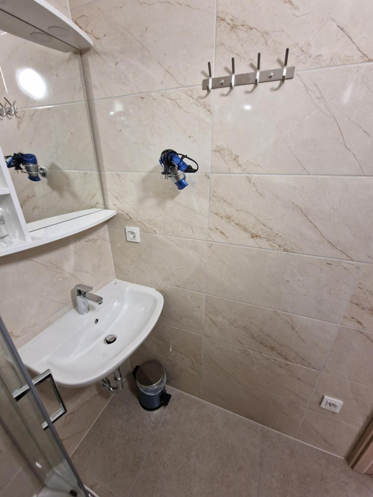 Pocitniski Dom Portoroz / Portoroz Holiday Home المظهر الخارجي الصورة